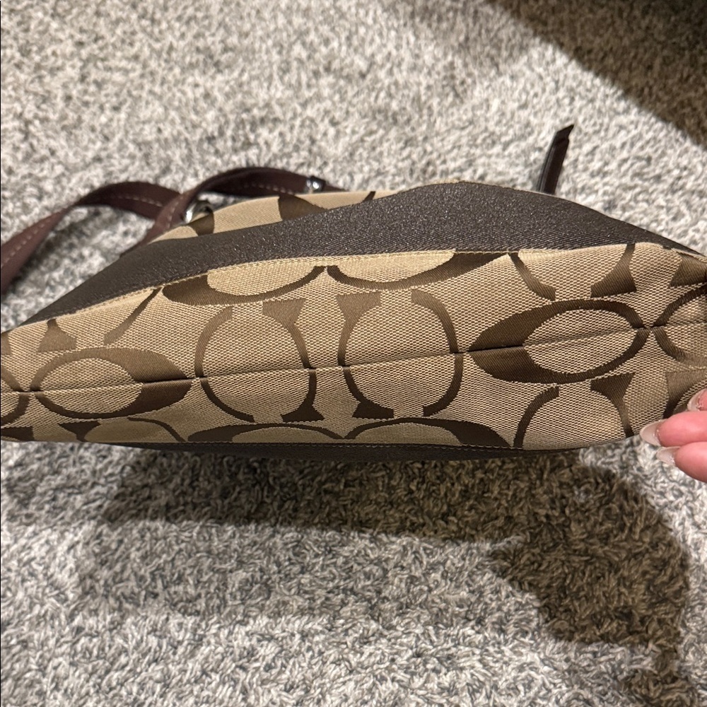 Coach Tan and Brown Signature Shoulder Bag gallery tote purse handbag designer - Picture 7 of 12